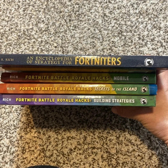 An Unofficial Fortnite Guide Battle Royale Hacks 4 Hardcover Collection - Picture 6 of 12